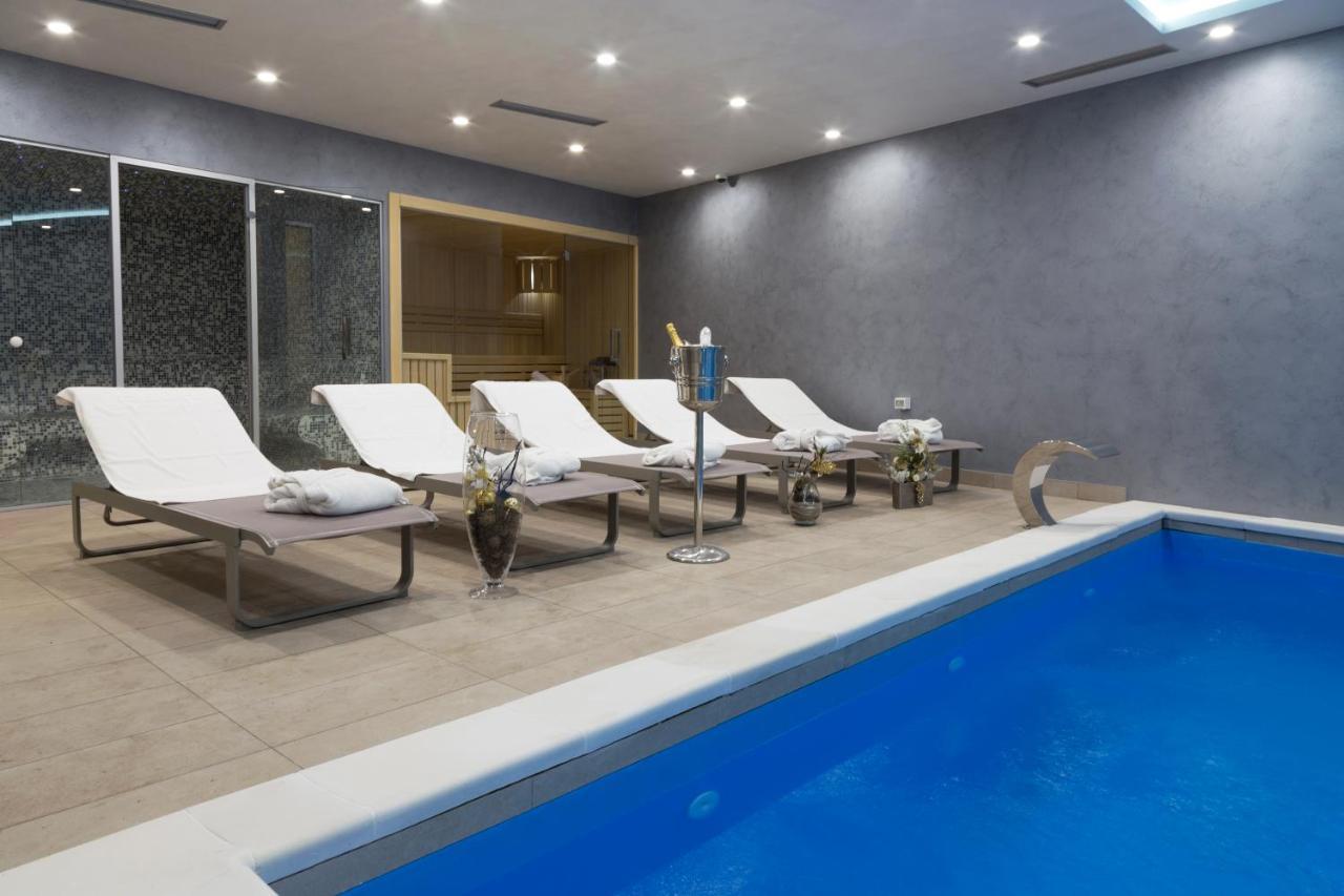 Hotel Mir زلاتيبور المظهر الخارجي الصورة