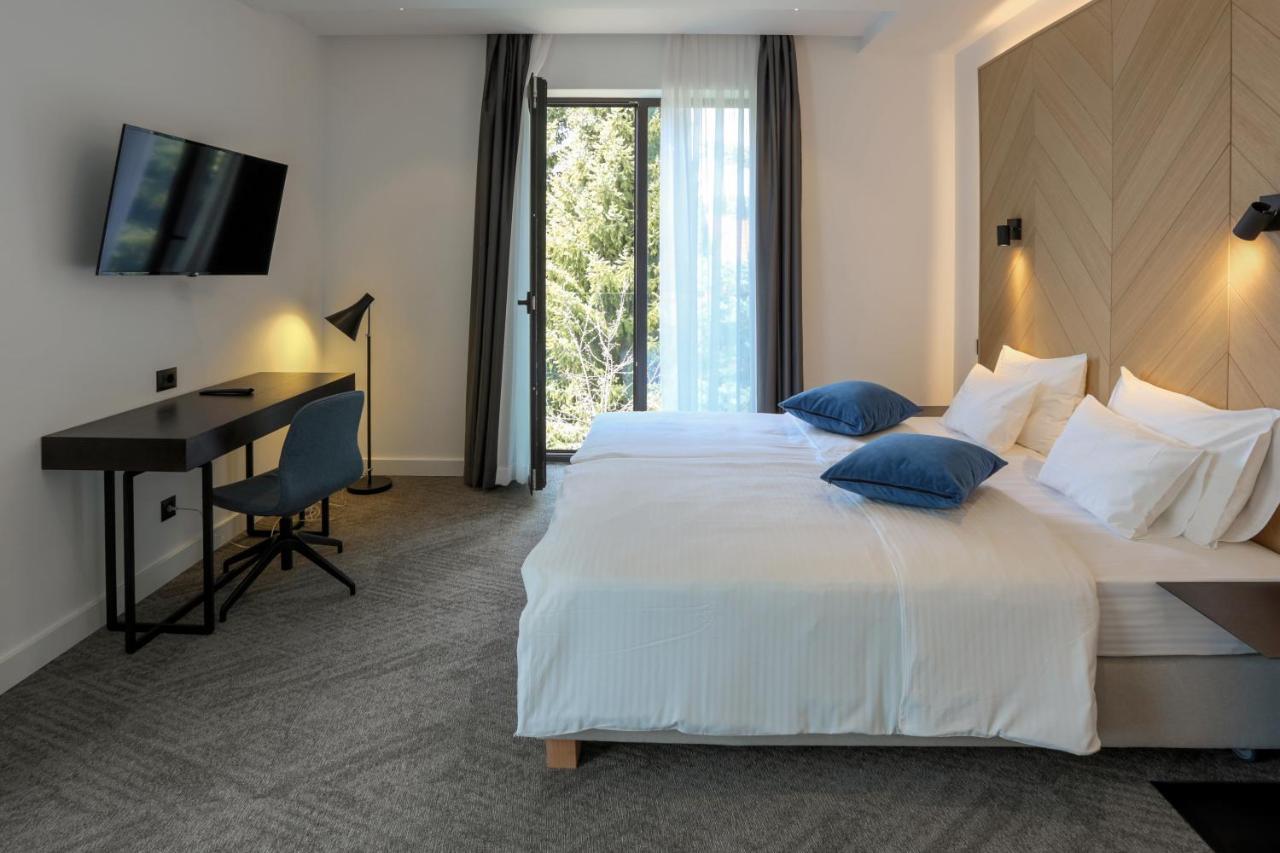 Hotel Mir زلاتيبور المظهر الخارجي الصورة
